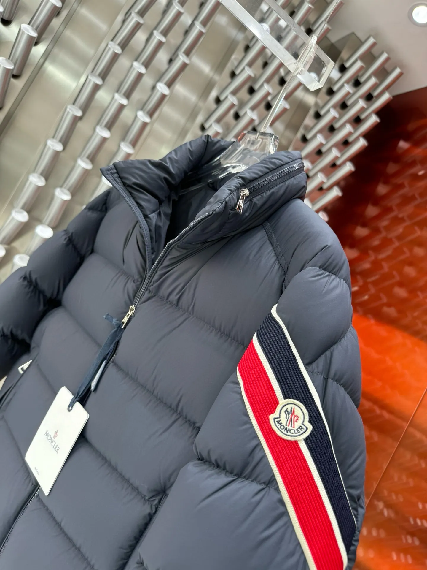 Moncler Striped Sleeve Down-Filled Puffer Jacket D57022200 — view 8