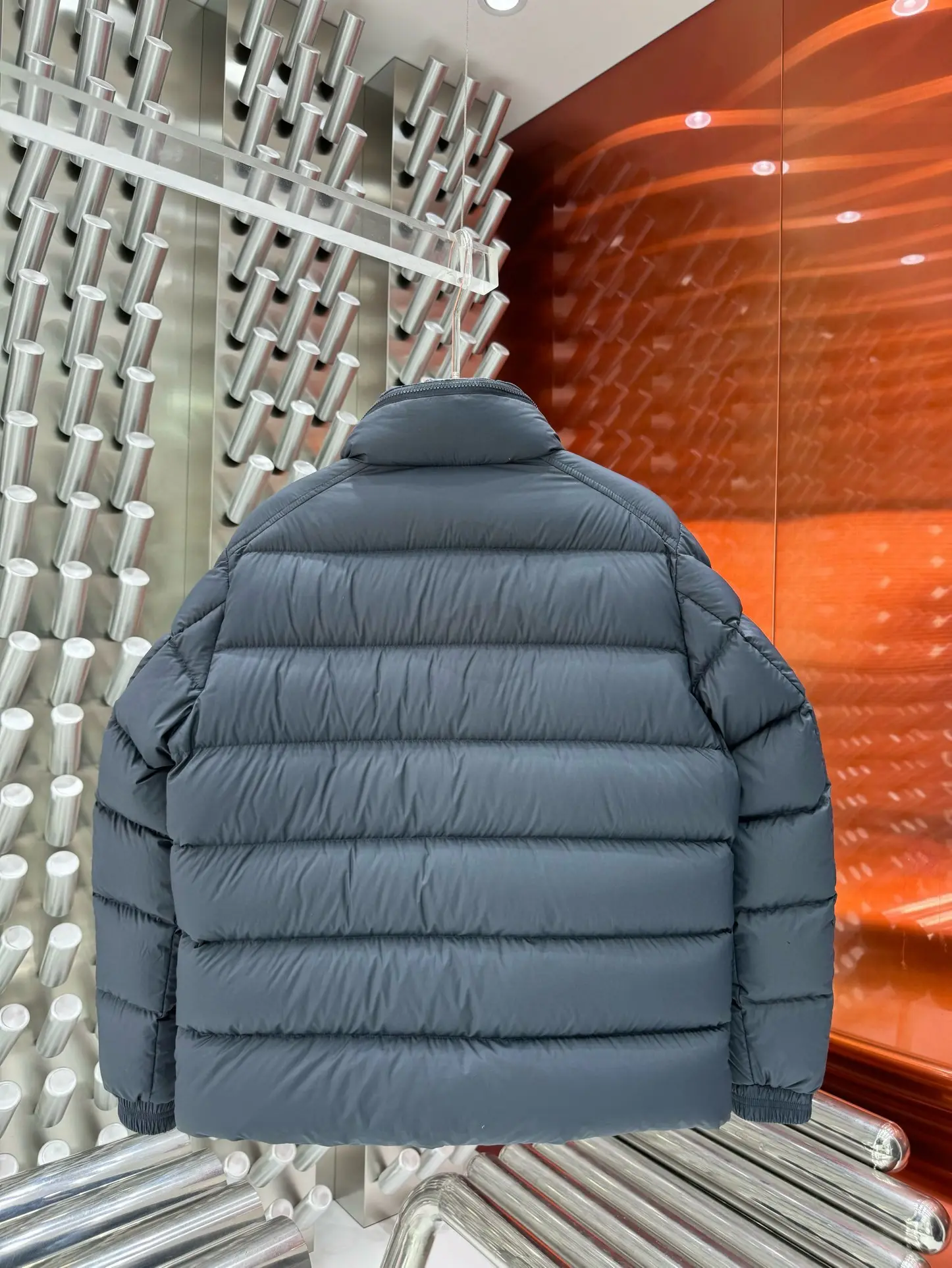 Moncler Striped Sleeve Down-Filled Puffer Jacket D57022200 — view 9