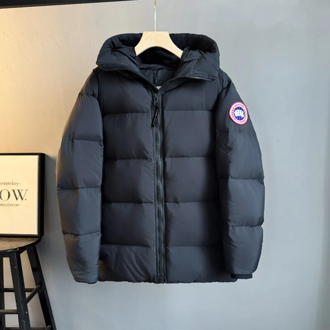 Lawrence Hooded Down Puffer Jacket D57024849