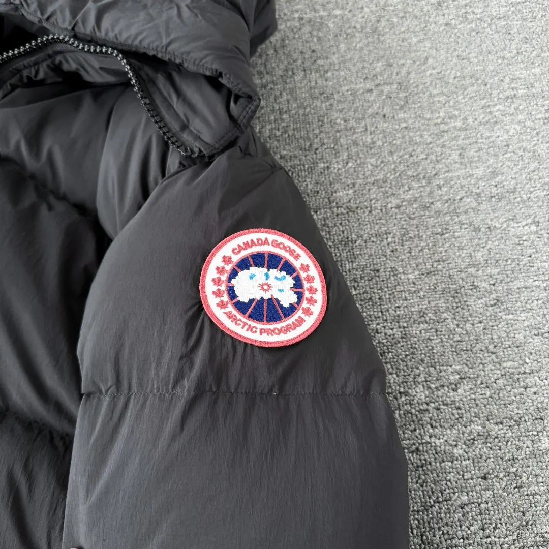 Lawrence Hooded Down Puffer Jacket D57024849 — view 4