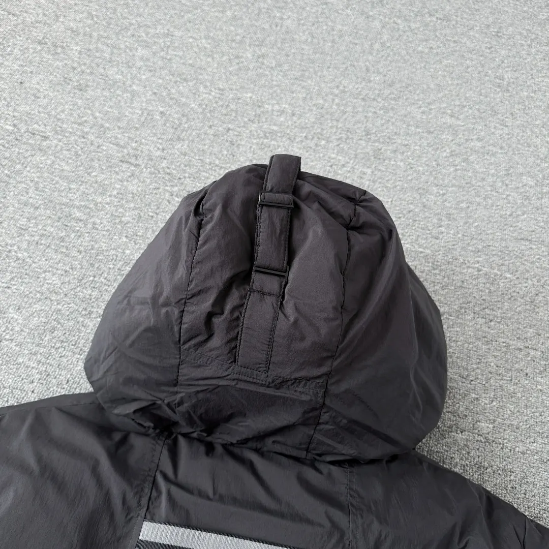 Lawrence Hooded Down Puffer Jacket D57024849 — view 10