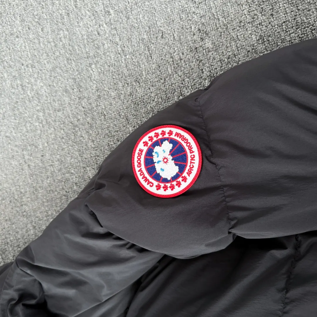 Canada Goose Lawrence Down-Filled Puffer Parka D61024852 — view 5