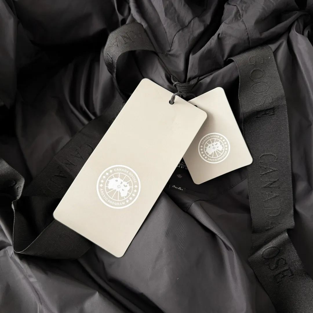 Canada Goose Lawrence Down-Filled Puffer Parka D61024852 — view 11