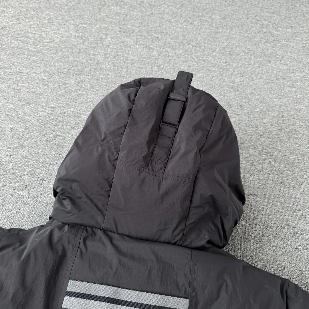 Canada Goose Lawrence Down-Filled Puffer Parka D61024852 — view 12