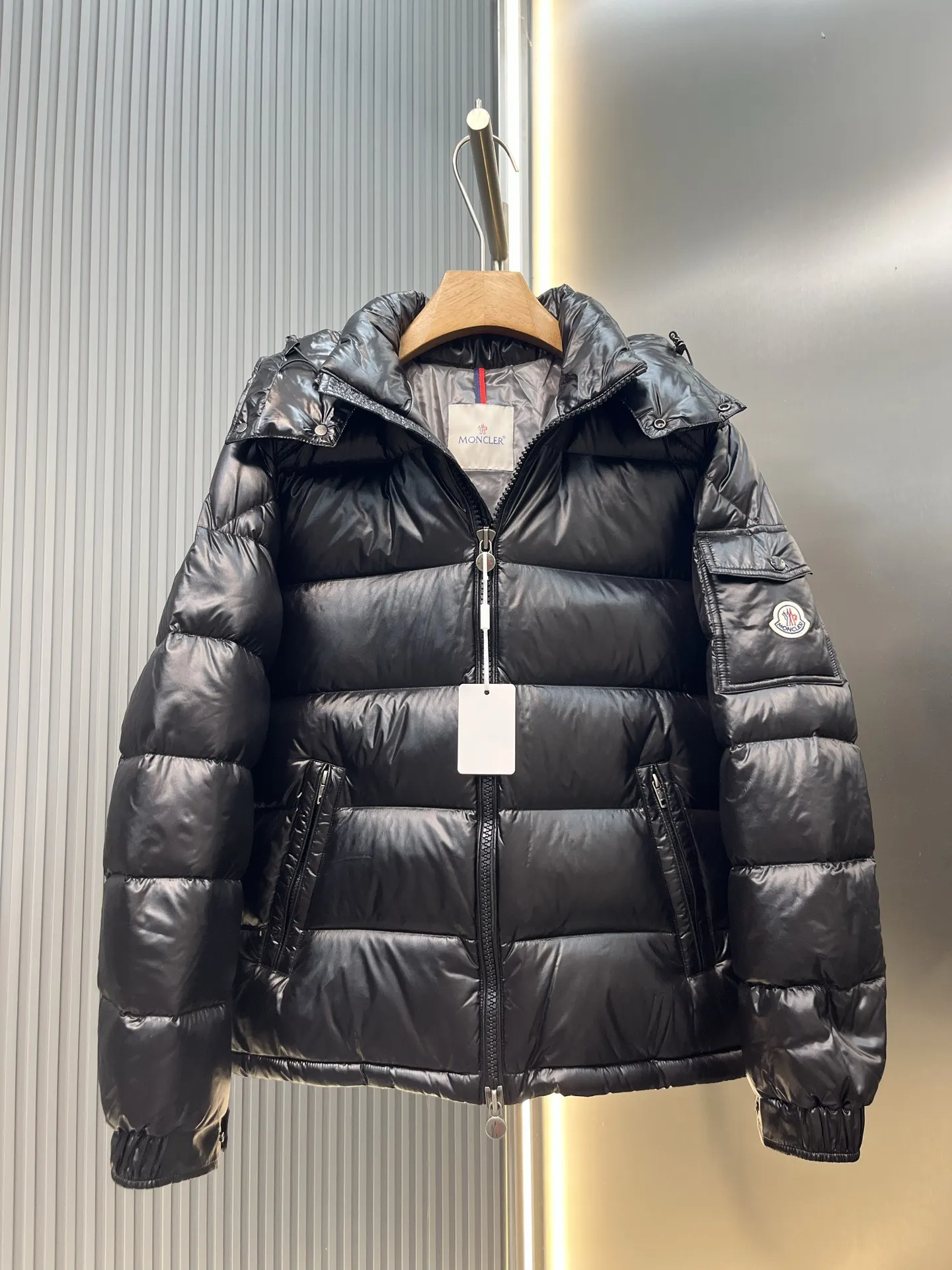 Maya Glossy Down-Filled Puffer Jacket D64020430 — view 5