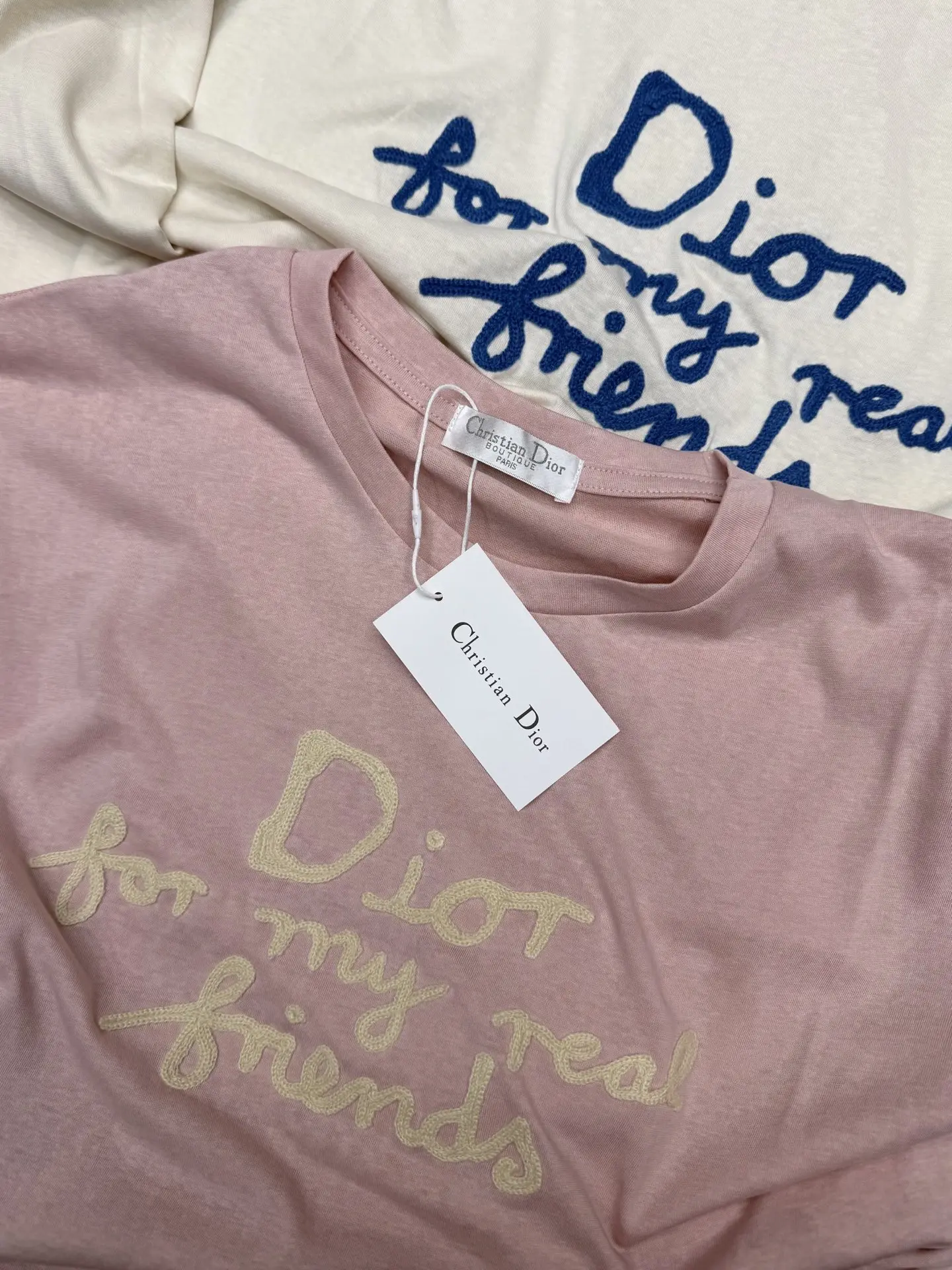 Embroidered Logo Long-Sleeve T-Shirt D6916055 — view 3