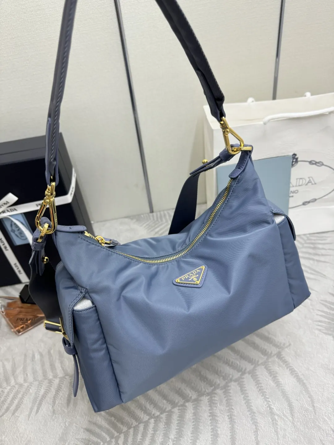 Re-Nylon and Leather Shoulder Bag D76018577 — view 4