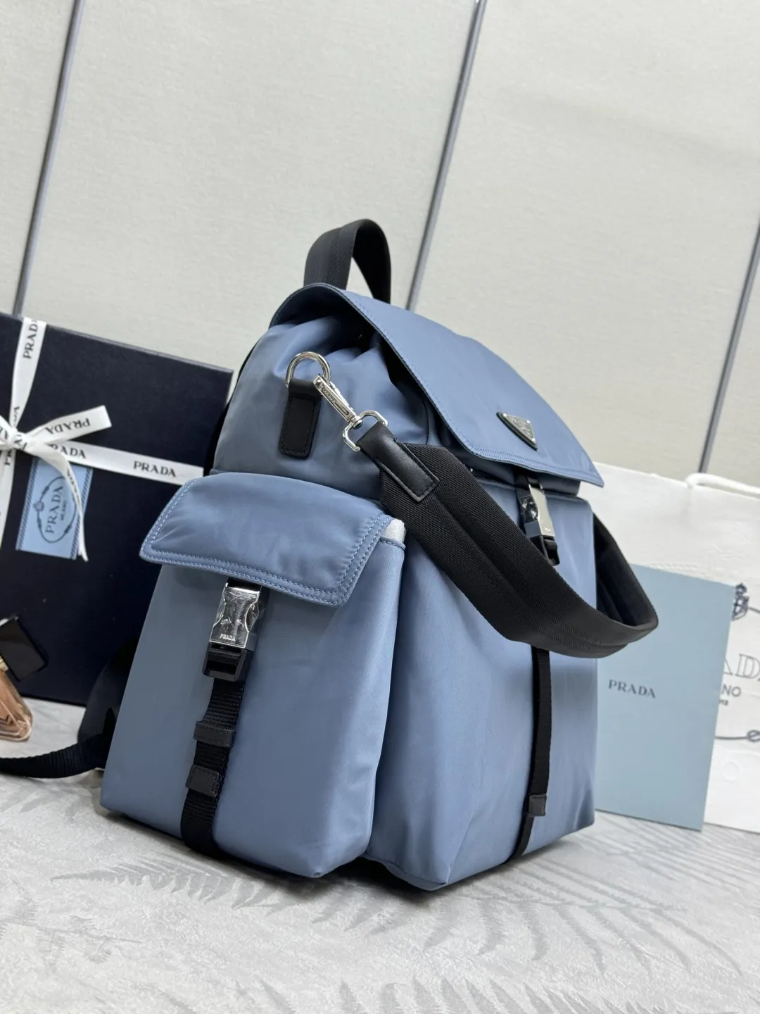 Re-Nylon and Leather Explore Backpack D88018576 — view 4