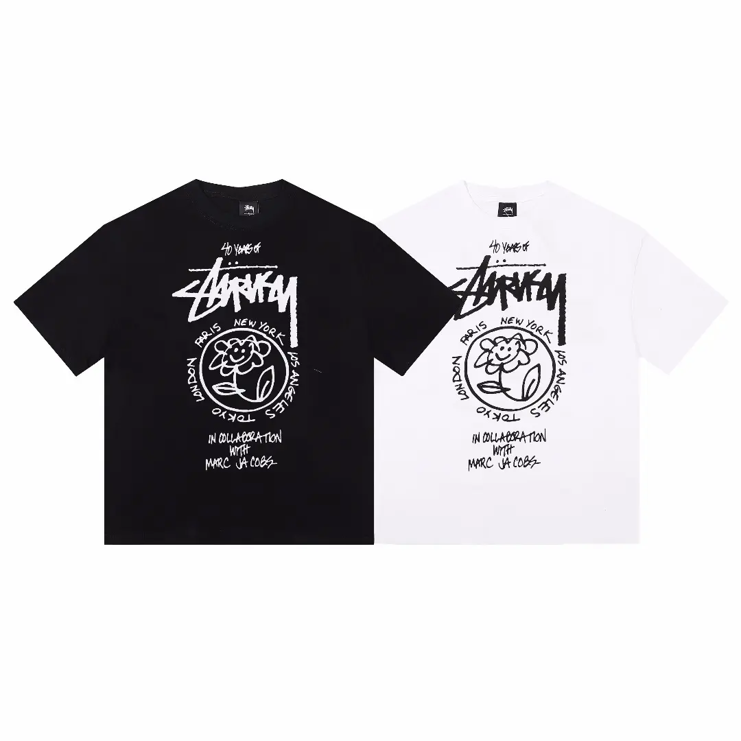 World Tour Graphic Print T-Shirt D4816157