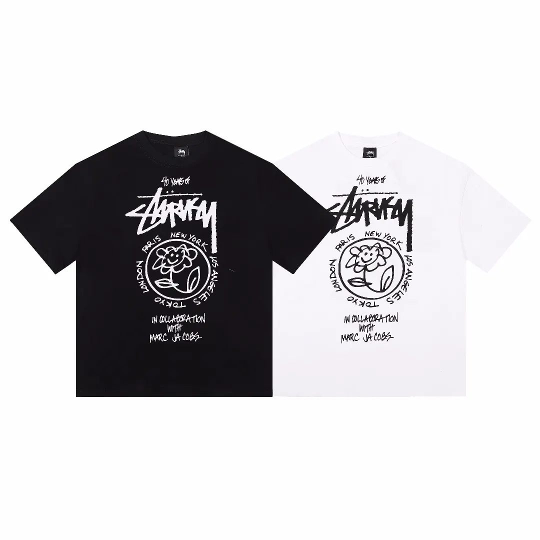 World Tour Graphic Print T-Shirt D4816157