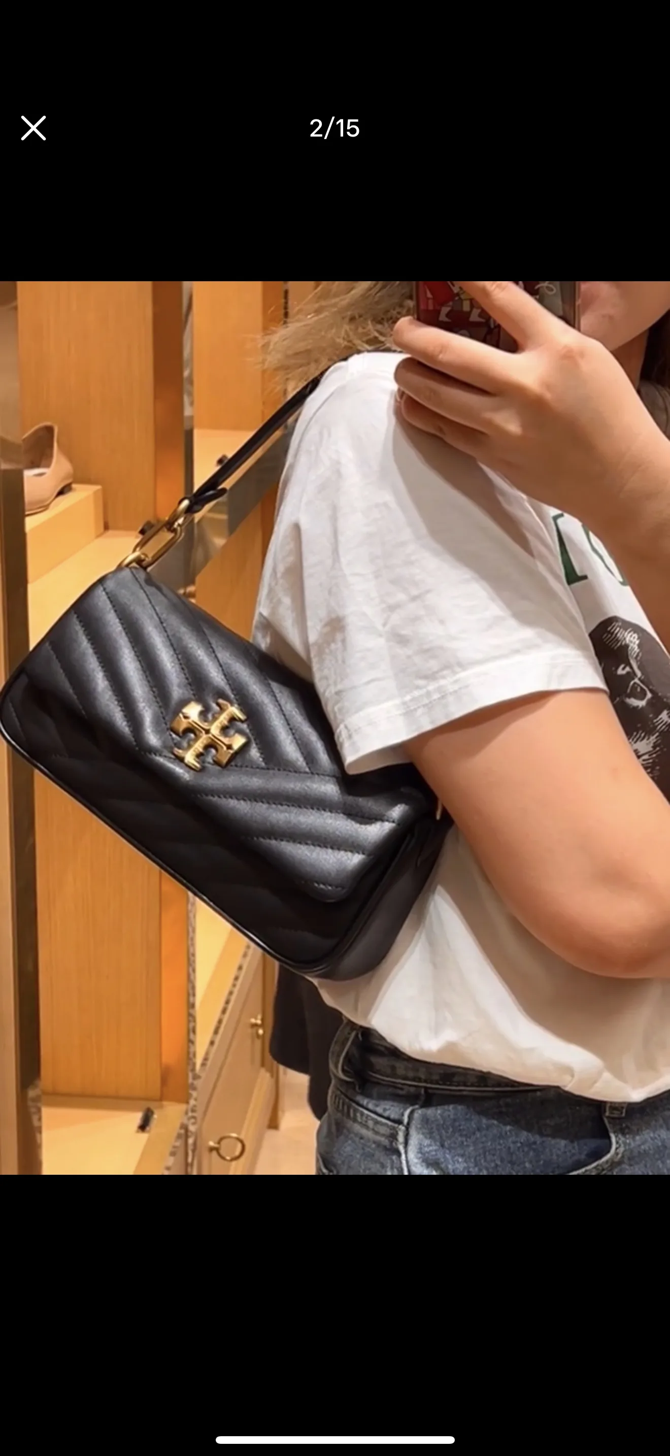 Kira Chevron Quilted Shoulder Bag D31018026