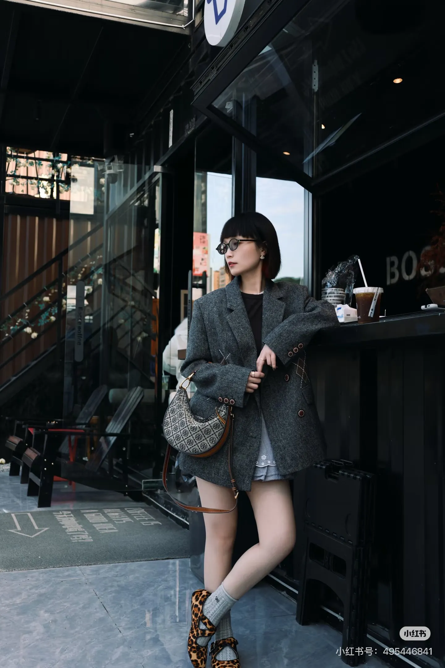 TB Mini Jacquard Crescent Bag D32018033 — view 3