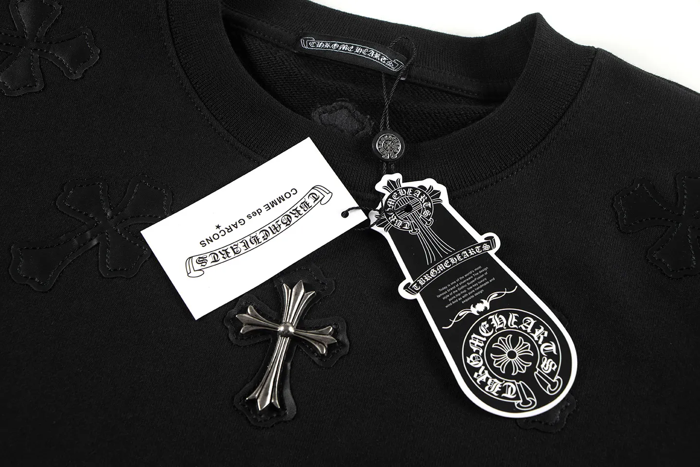 Leather Cross Patch Crew-Neck Sweatshirt D9515948 — view 4
