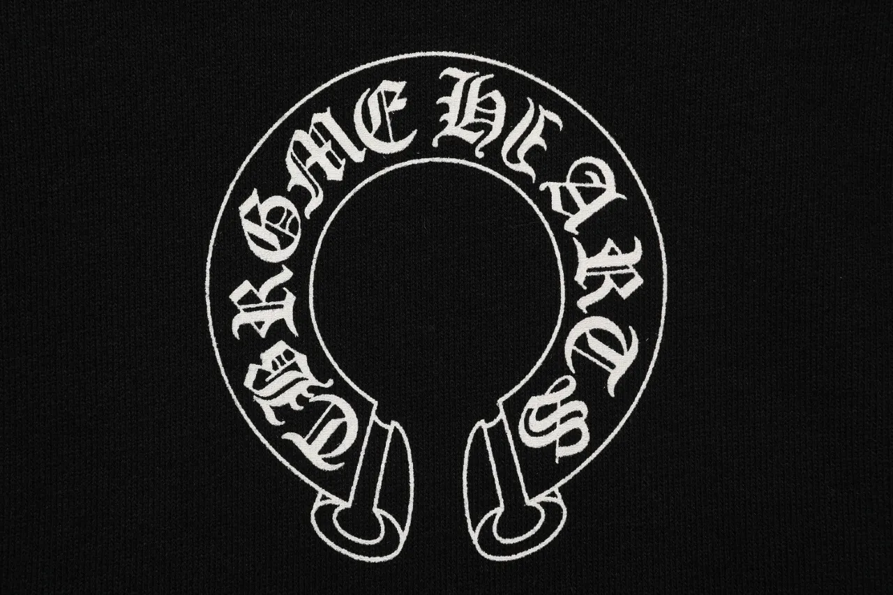 Horseshoe Logo Graphic Crew-Neck Sweatshirt D10515919 — view 6
