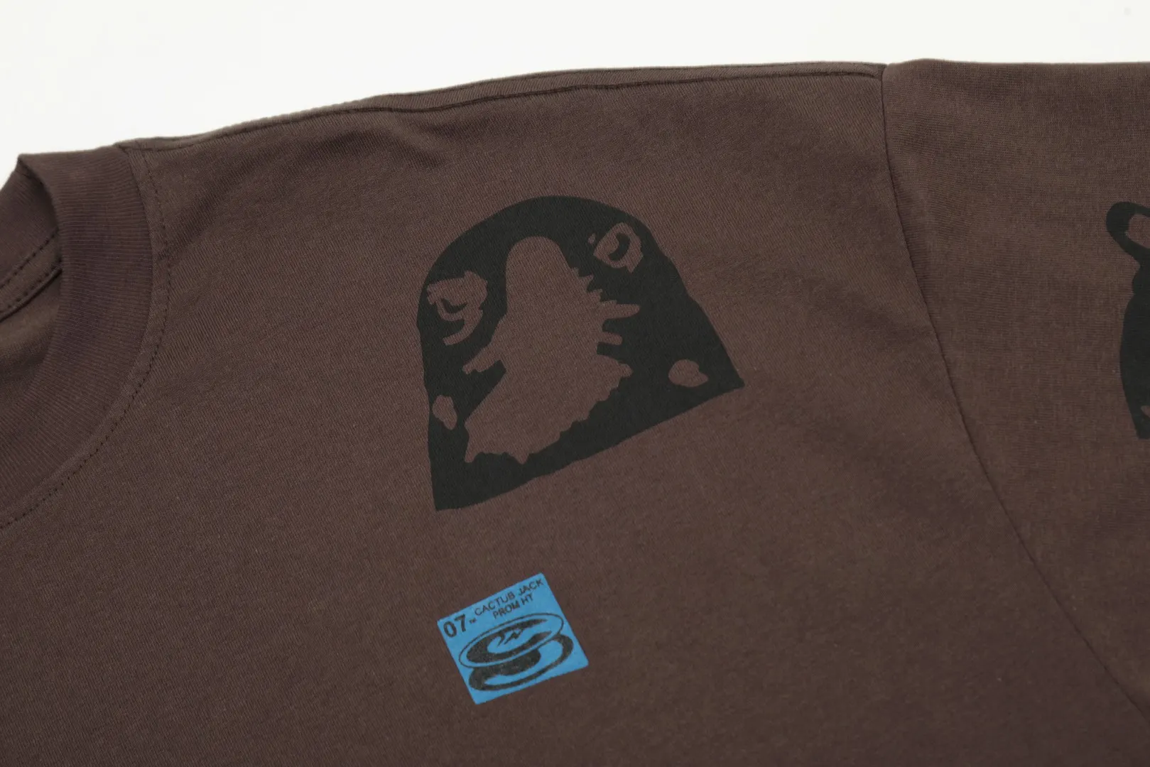 Cactus Jack x Fragment Graphic T-Shirt D7911947 — view 7