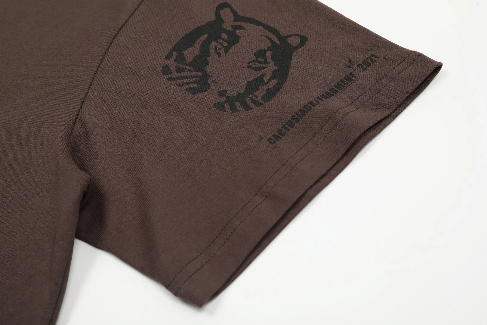 Cactus Jack x Fragment Graphic T-Shirt D7911947 — view 8