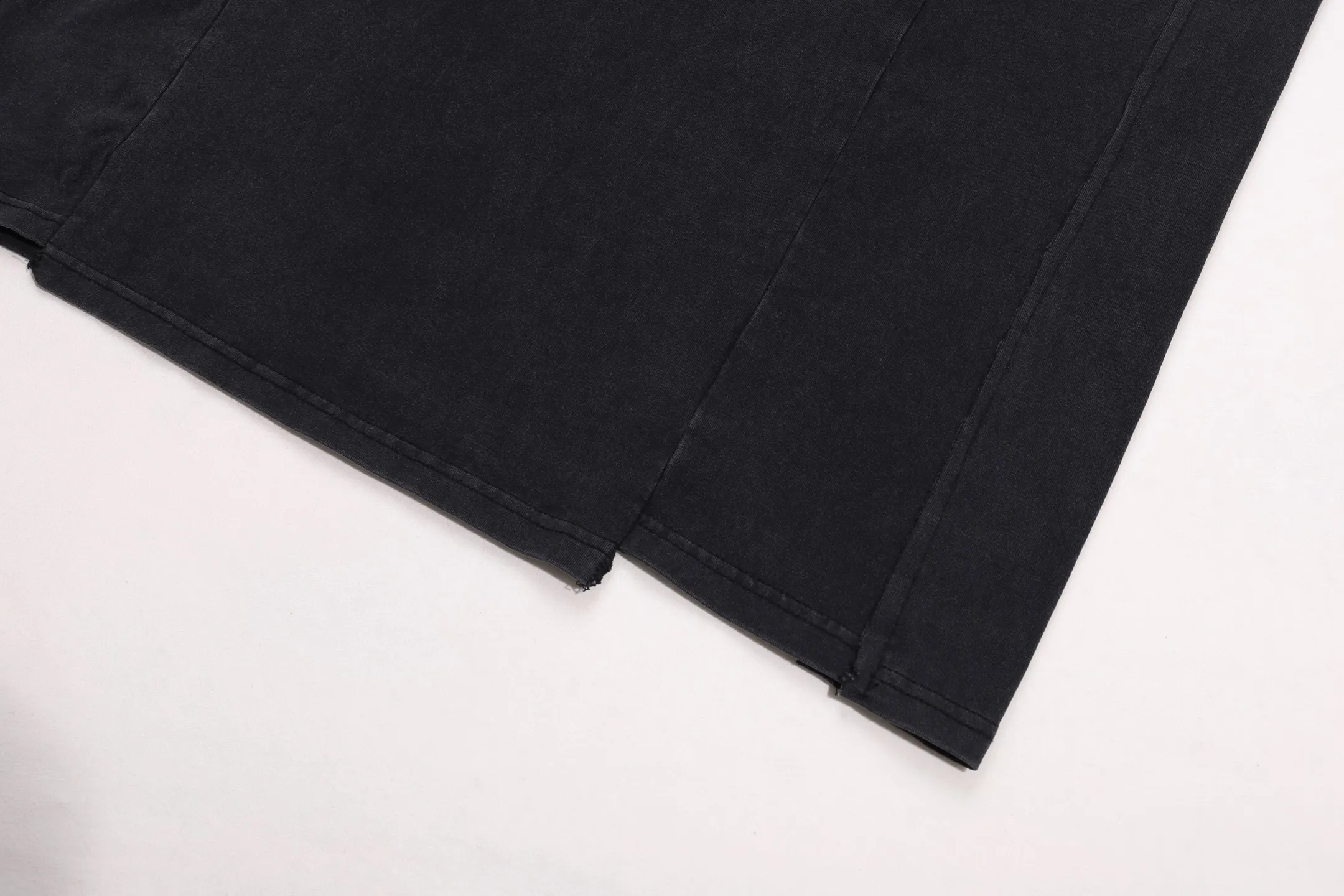 Panelled Washed Cotton T-Shirt D17513158 — view 16