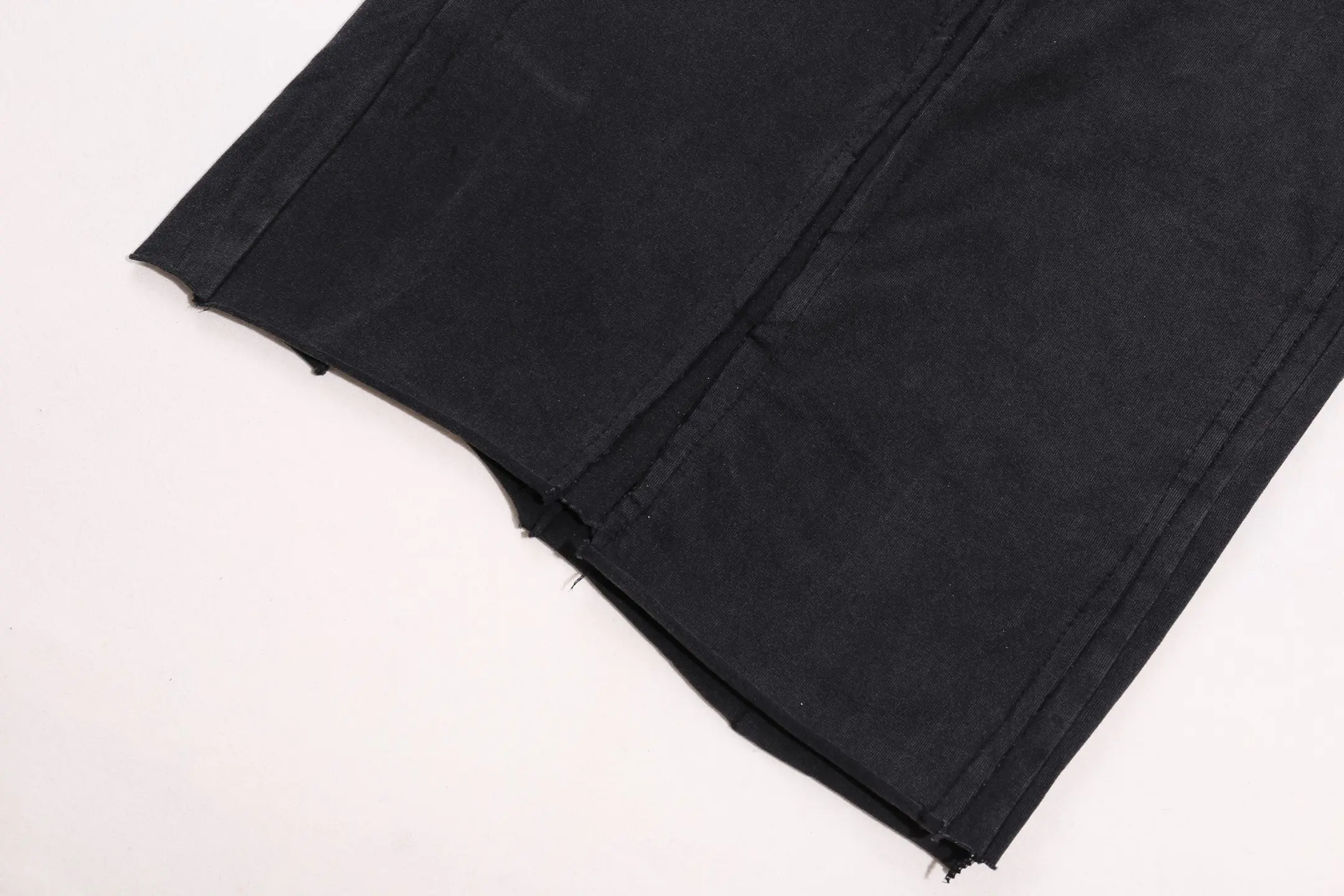 Panelled Washed Cotton Shorts D20013157 — view 15