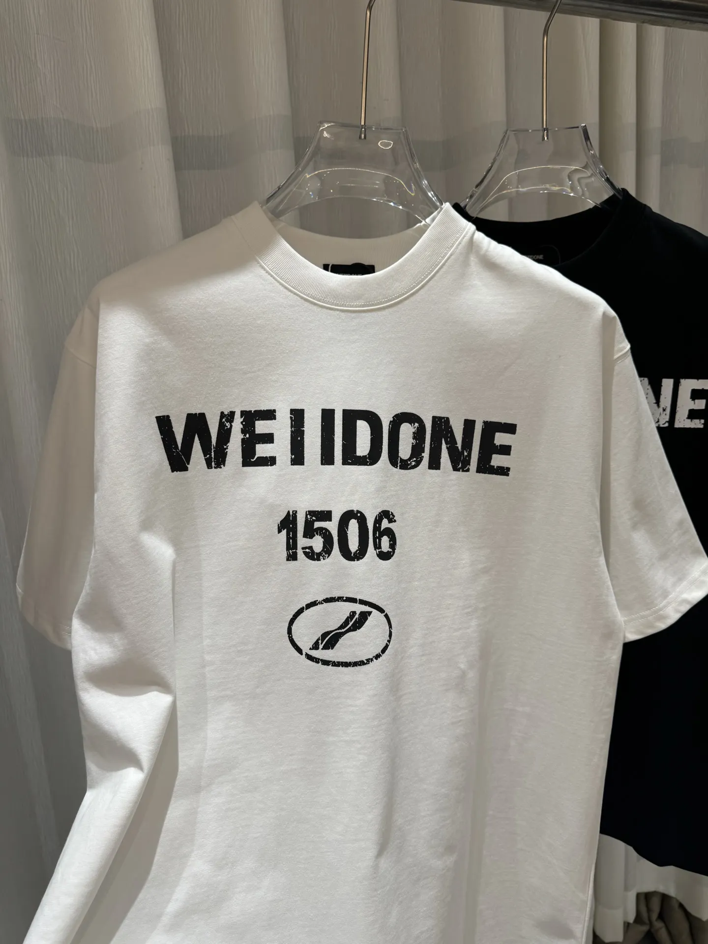 We11done Distressed Logo Oversized T-Shirt D9011865 — view 5