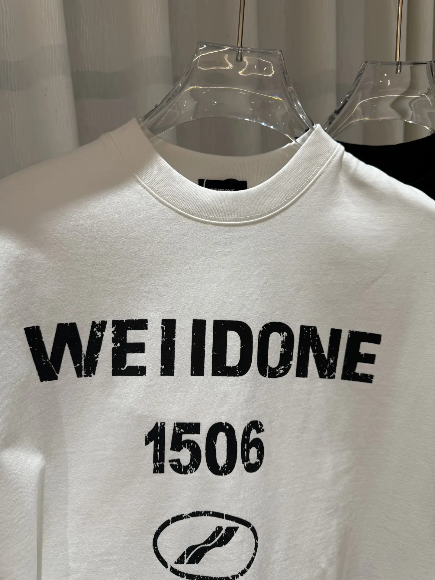 We11done Distressed Logo Oversized T-Shirt D9011865 — view 6