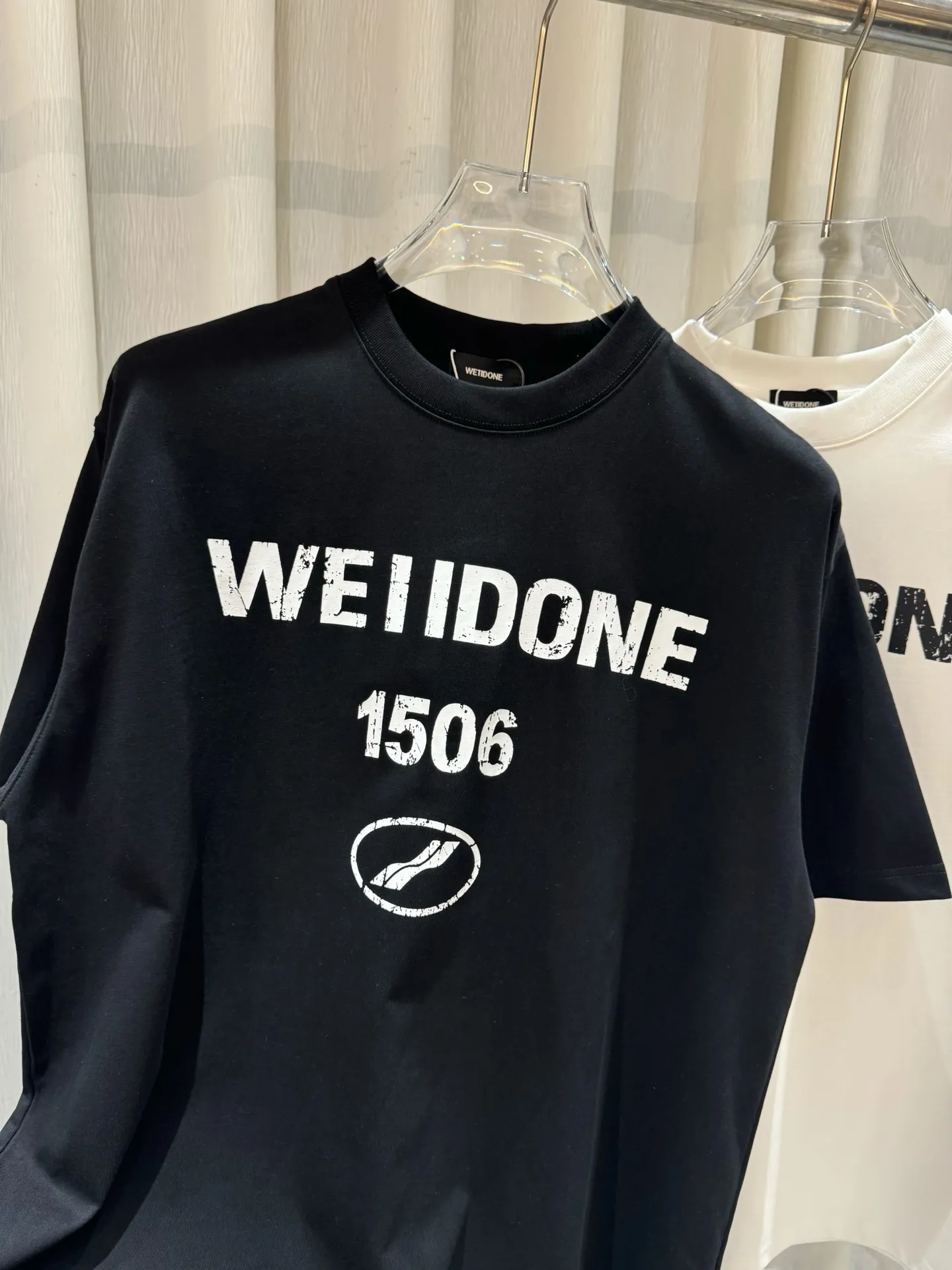 We11done Distressed Logo Oversized T-Shirt D9011865 — view 7