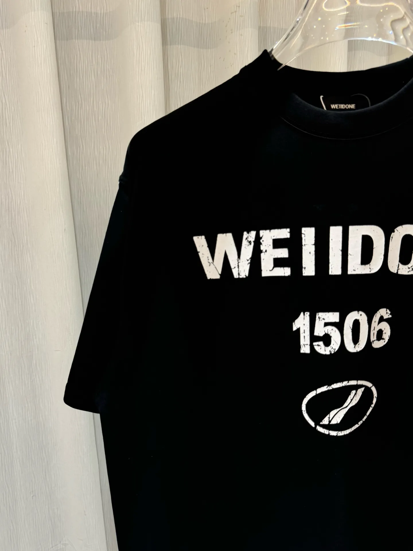 We11done Distressed Logo Oversized T-Shirt D9011865 — view 8