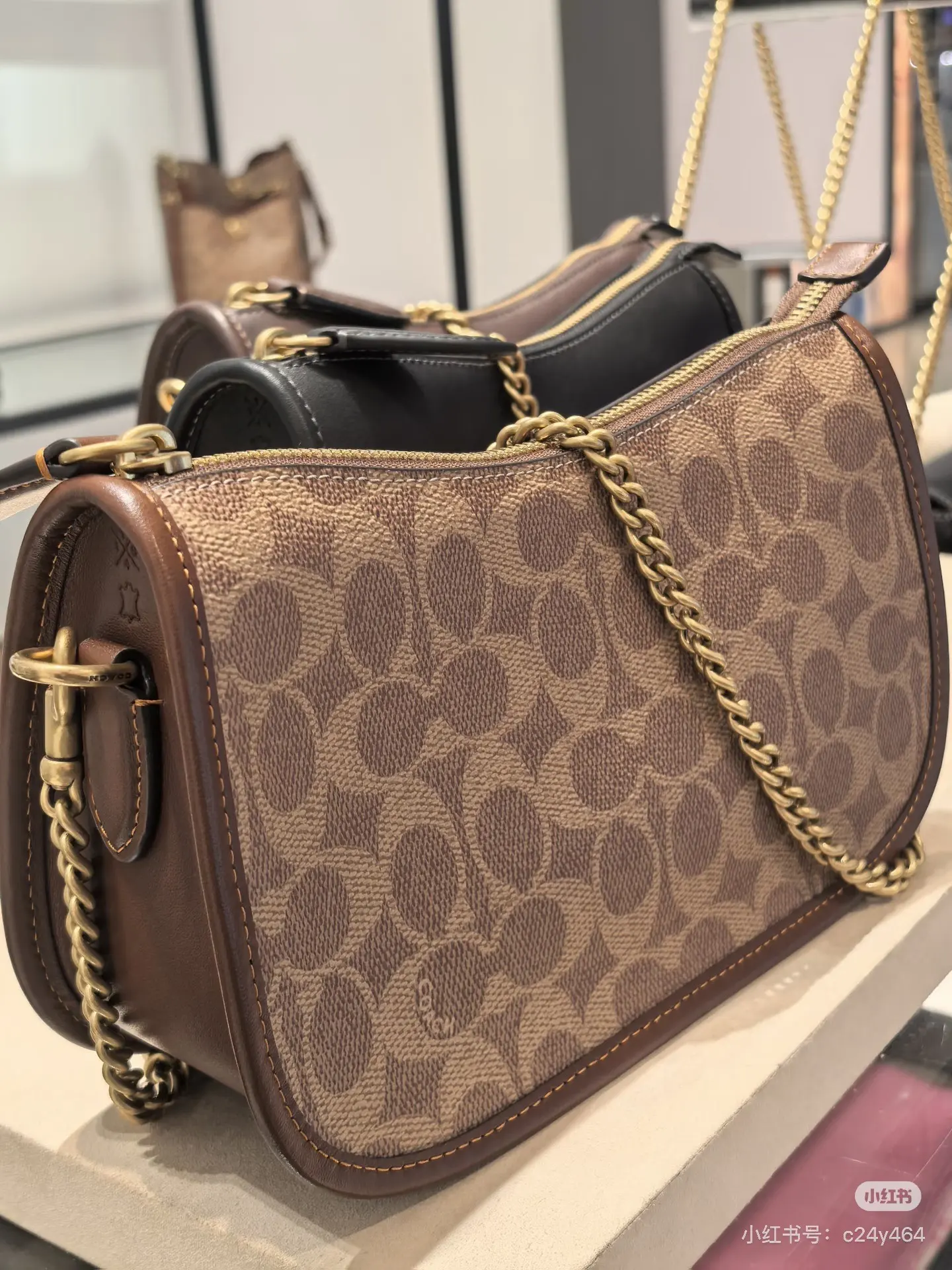 Waverly Monogram Shoulder Bag D30018385 — view 6
