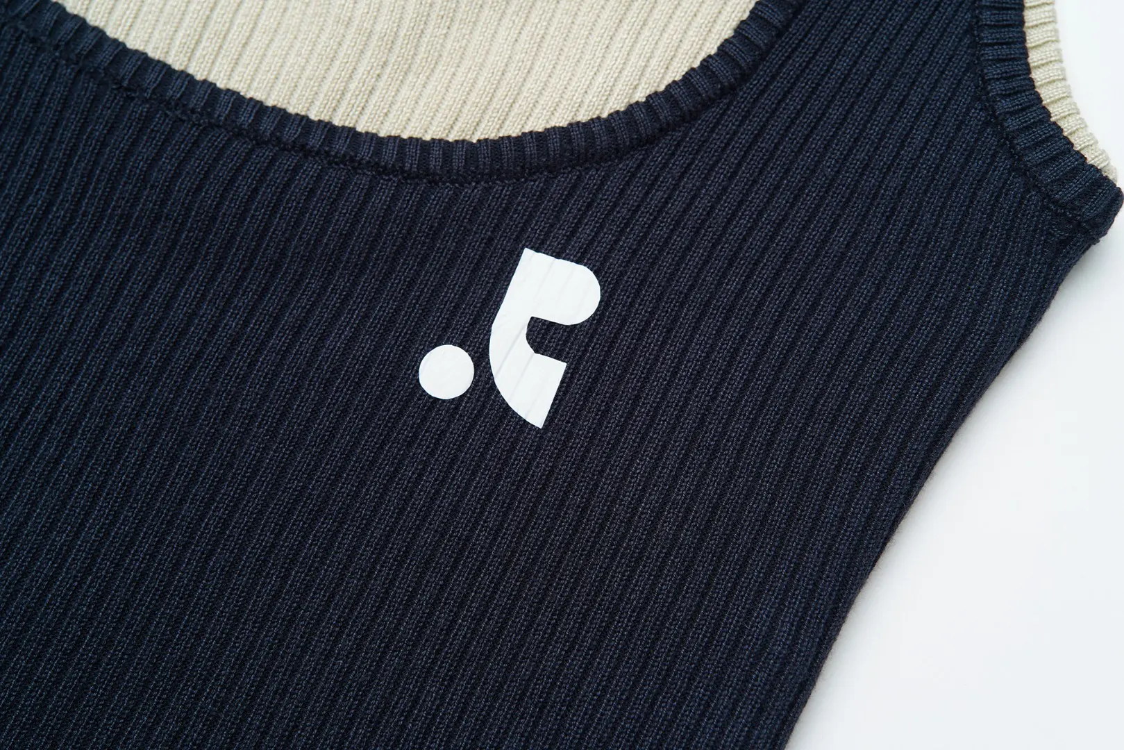 Layered Ribbed Knit Tank Top D4515992 — view 5