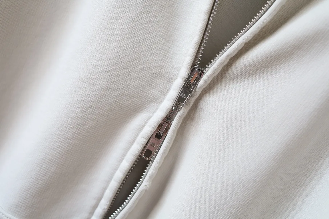 Distressed Logo Print Zip-Up Hoodie D30922628 — view 4