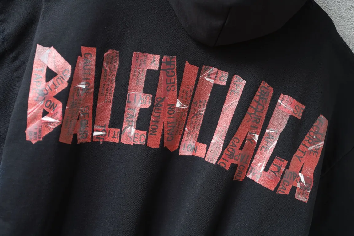 Distressed Tape Logo Zip-Up Hoodie D30922627 — view 3