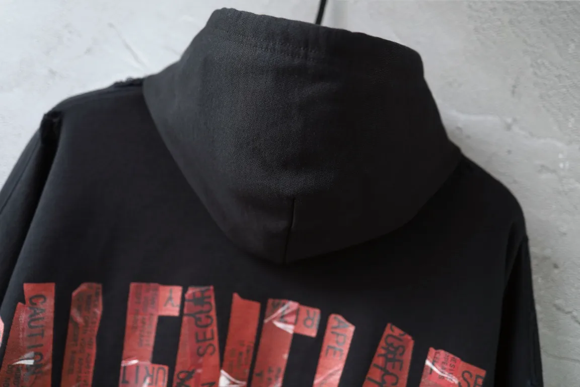 Distressed Tape Logo Zip-Up Hoodie D30922627 — view 4