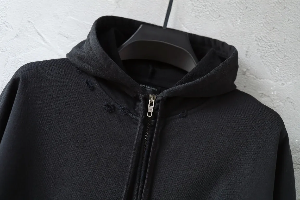 Distressed Tape Logo Zip-Up Hoodie D30922627 — view 5