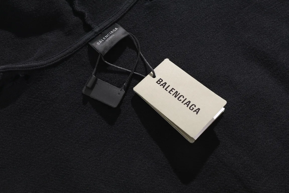 Distressed Tape Logo Zip-Up Hoodie D30922627 — view 18