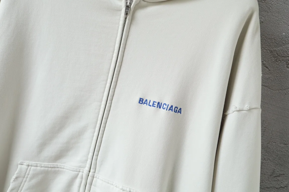 Distressed Logo-Embroidered Zip-Up Hoodie D29922634 — view 3