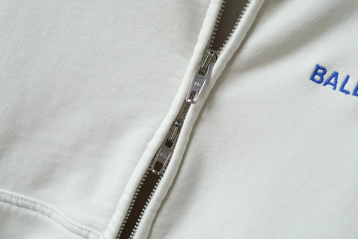 Distressed Logo-Embroidered Zip-Up Hoodie D29922634 — view 6