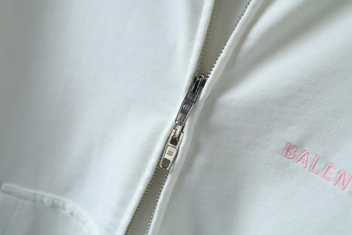 Distressed Logo-Embroidered Zip-Up Hoodie D29922634 — view 23