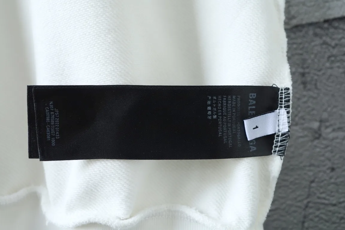 Distressed Logo-Embroidered Zip-Up Hoodie D29922634 — view 27