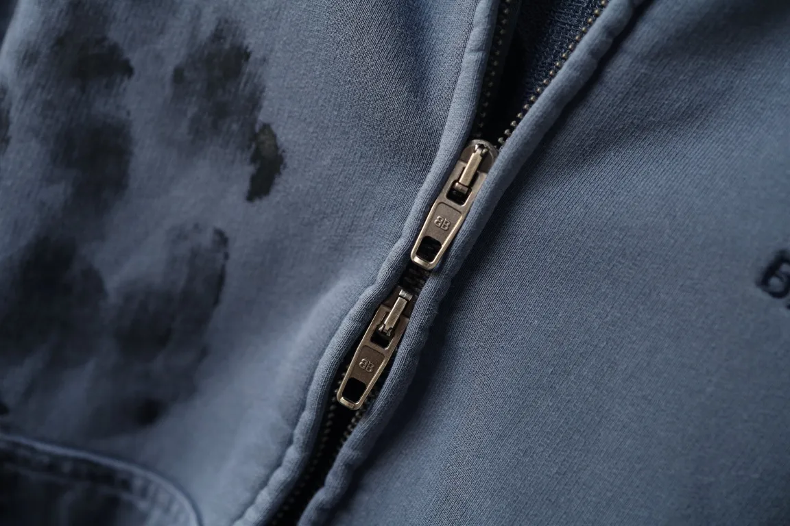 Logo Embroidered Distressed Zip-Up Hoodie D30922636 — view 5