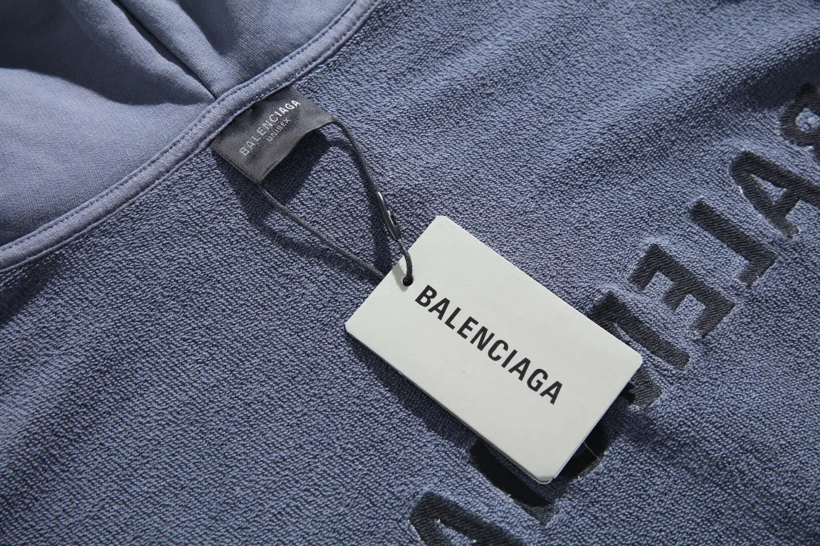 Logo Embroidered Distressed Zip-Up Hoodie D30922636 — view 17