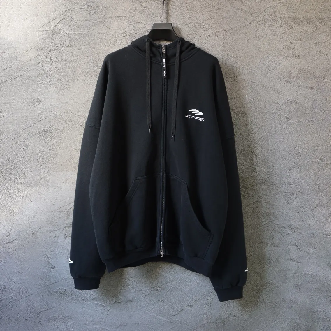 3B Sports Icon Embroidered Zip-Up Hoodie D28920082