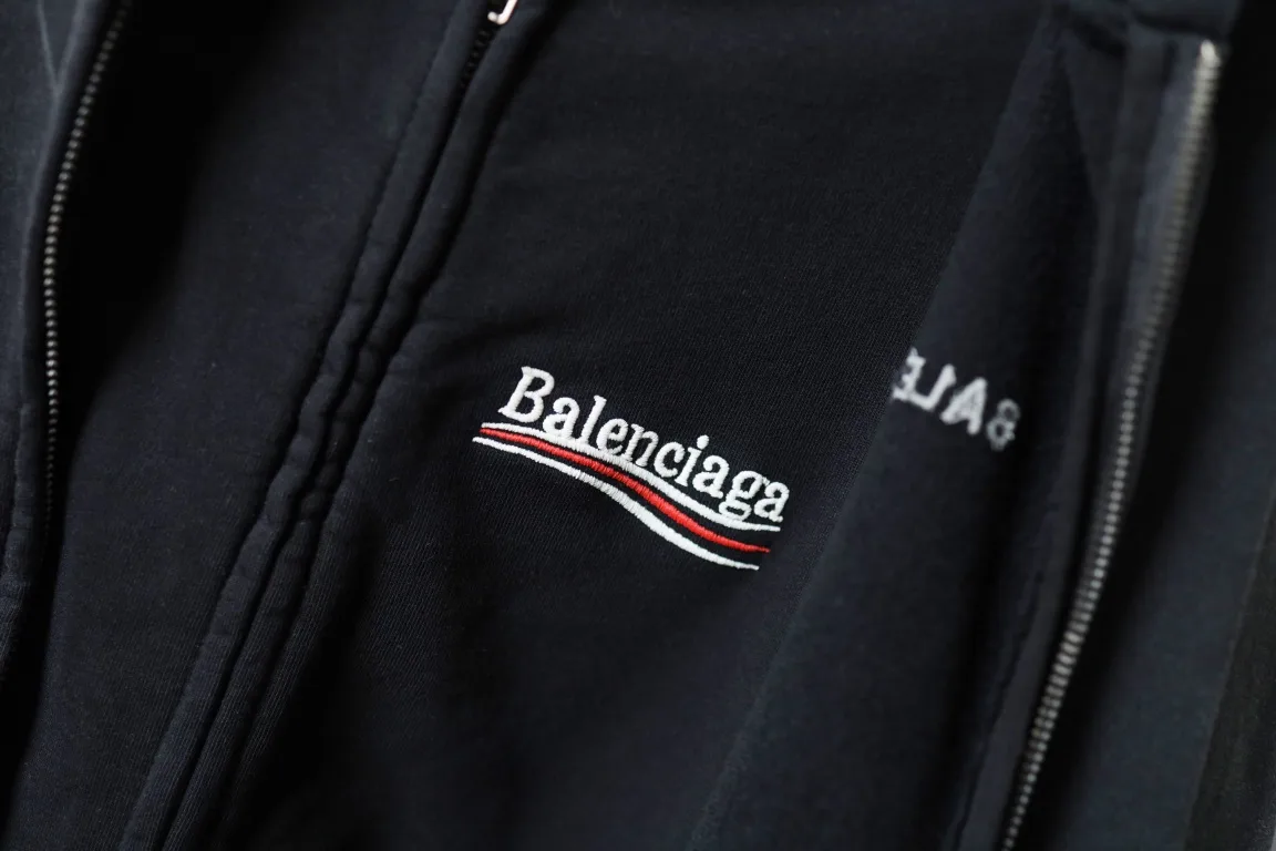 Logo-Embroidered Layered Zip-Up Hoodie D49922571 — view 7