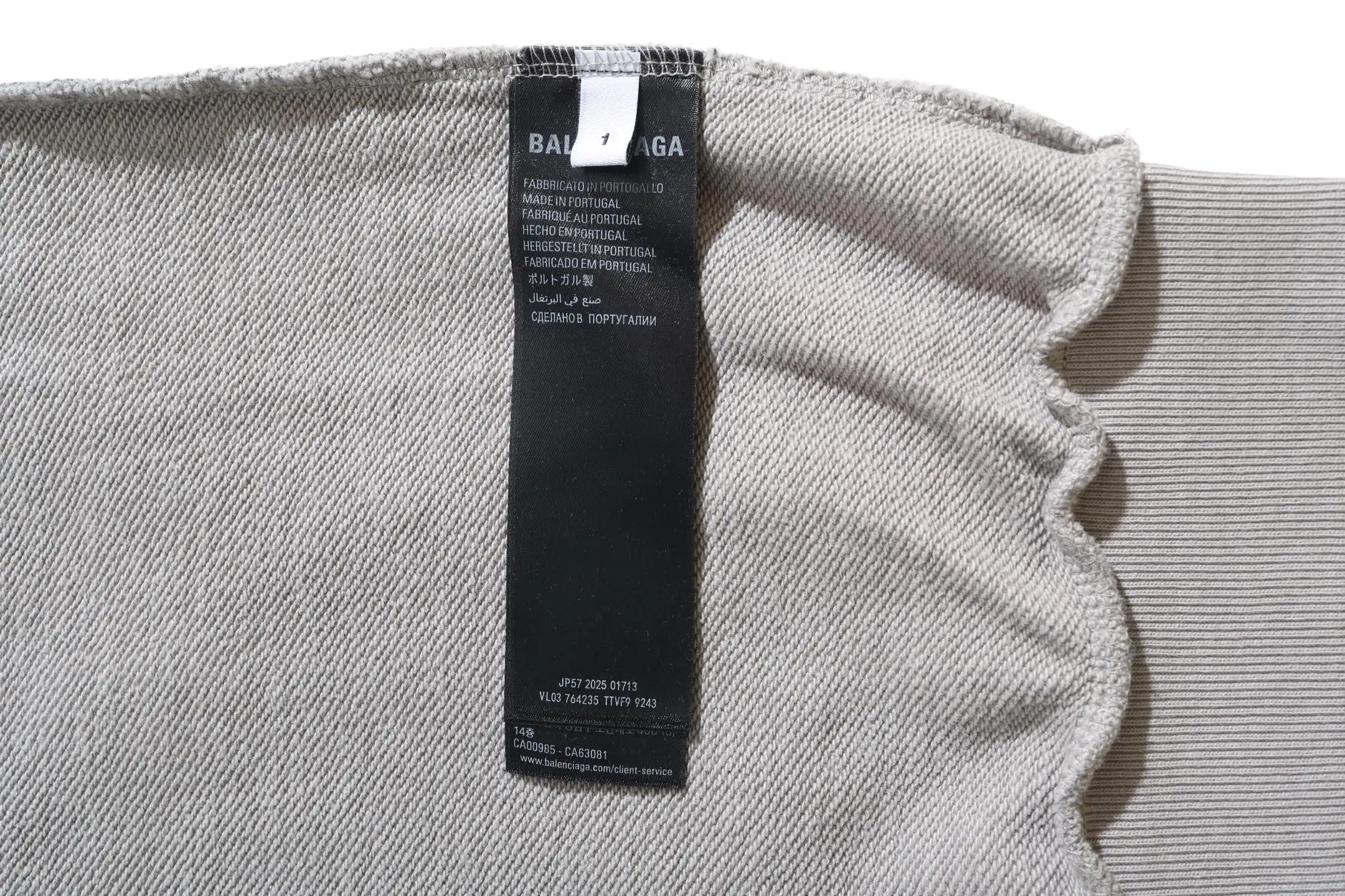 WFP Logo Print Zip-Up Hoodie D29922606 — view 18