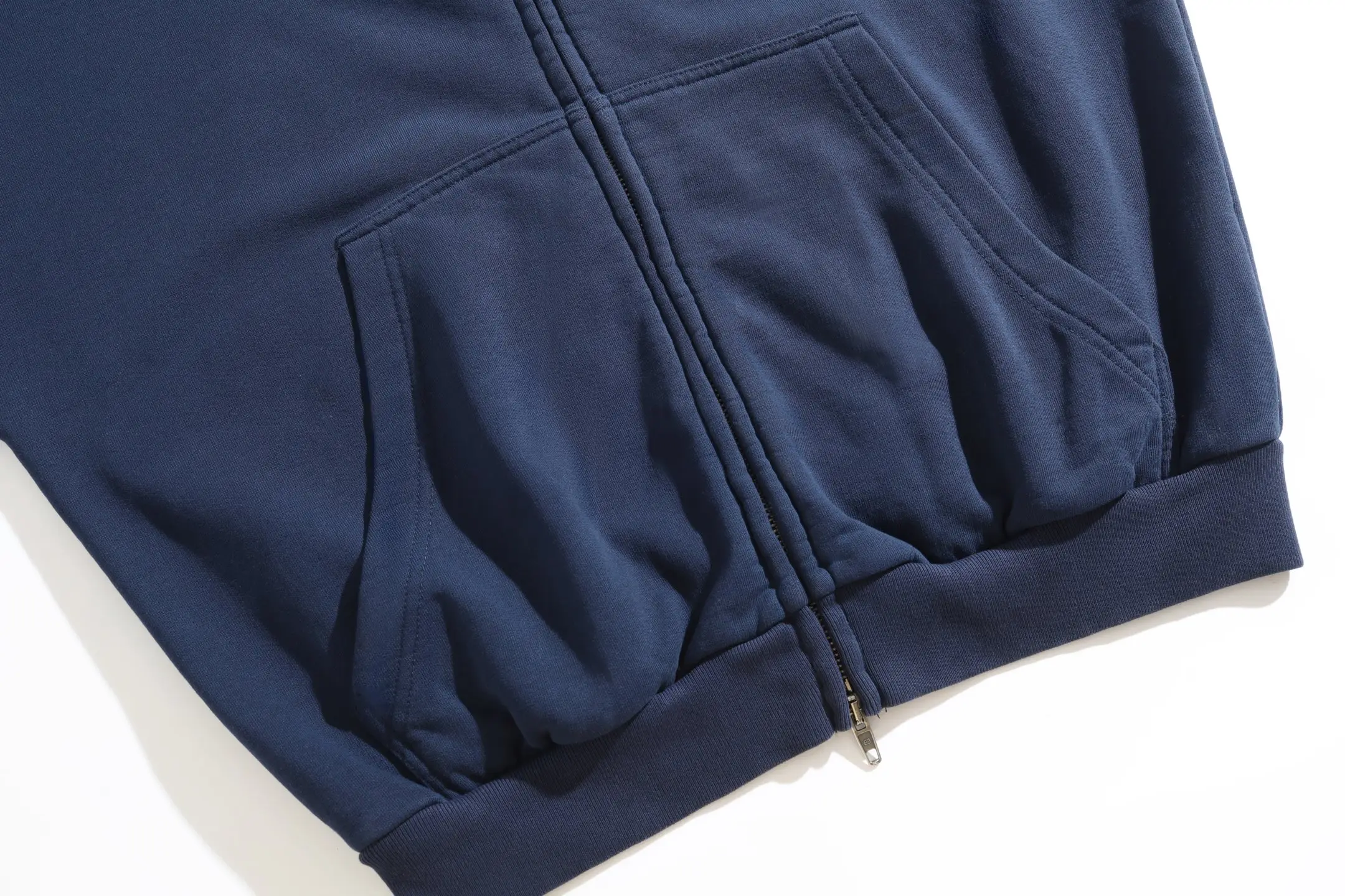 WFP Logo Print Zip-Up Hoodie D29922606 — view 32