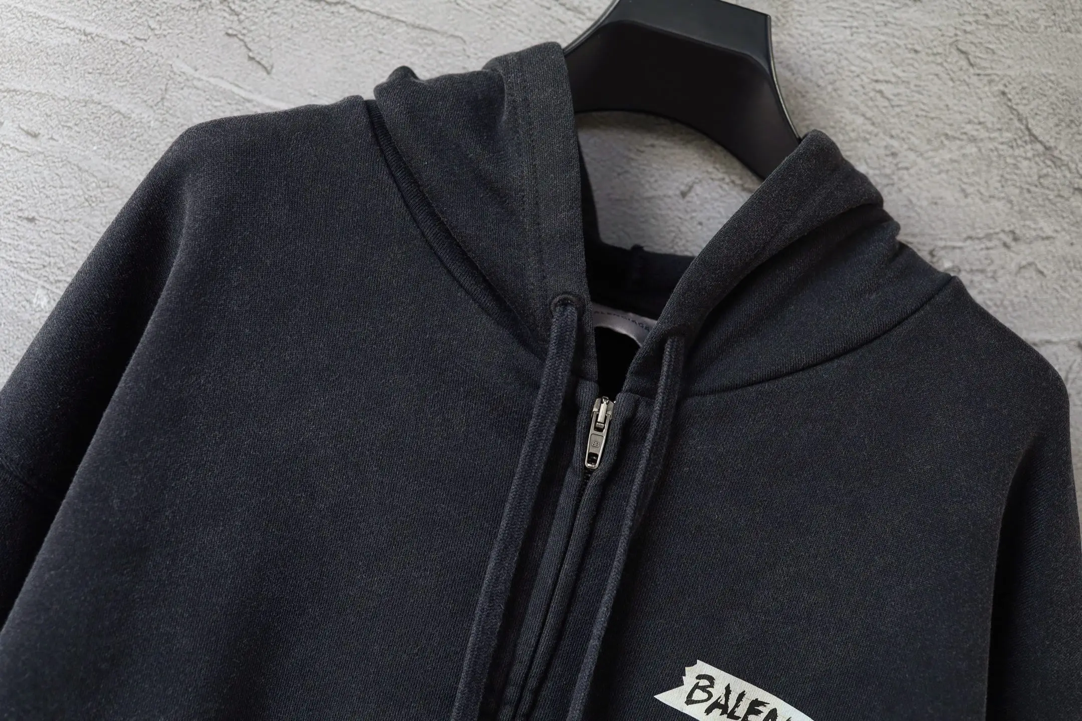 Tape Logo Zip-Up Hoodie D29920073 — view 3