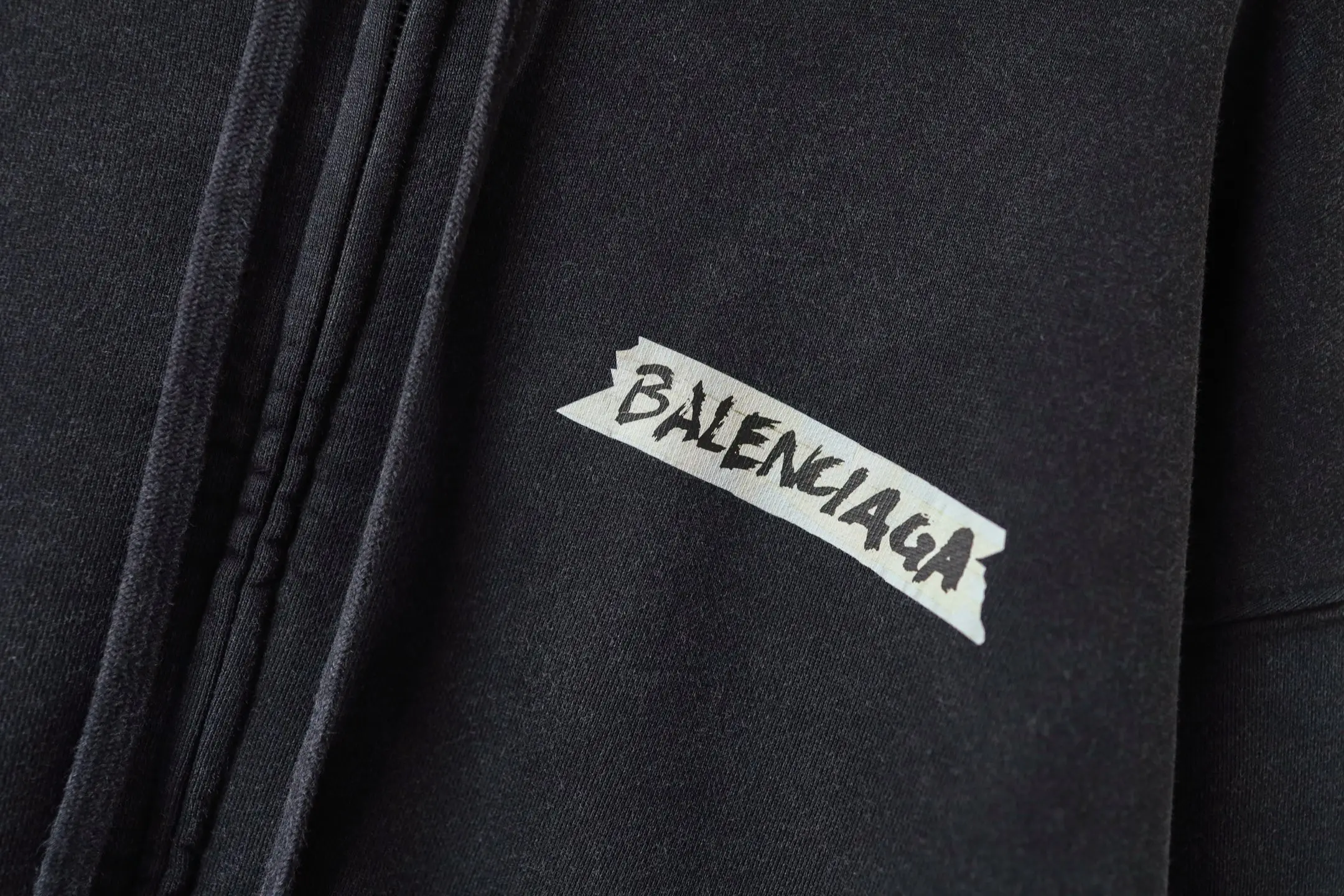 Tape Logo Zip-Up Hoodie D29920073 — view 4