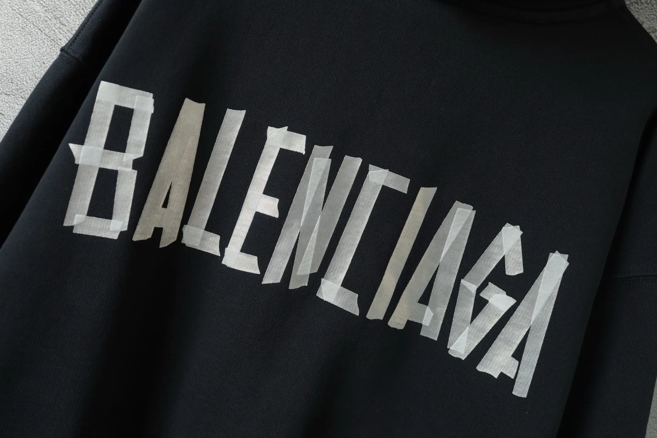 Tape Logo Zip-Up Hoodie D28920071 — view 4