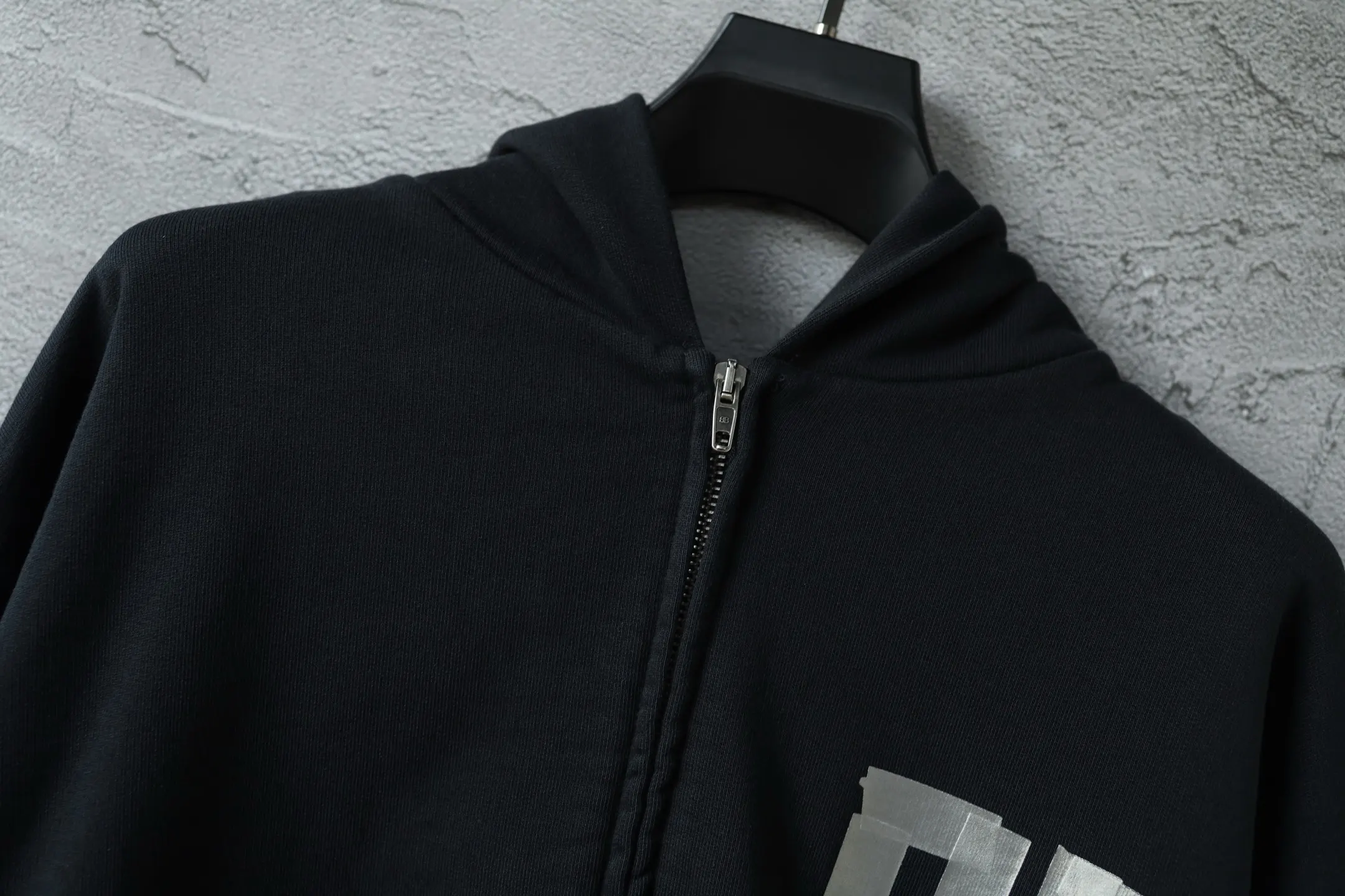 Tape Logo Zip-Up Hoodie D28920071 — view 7
