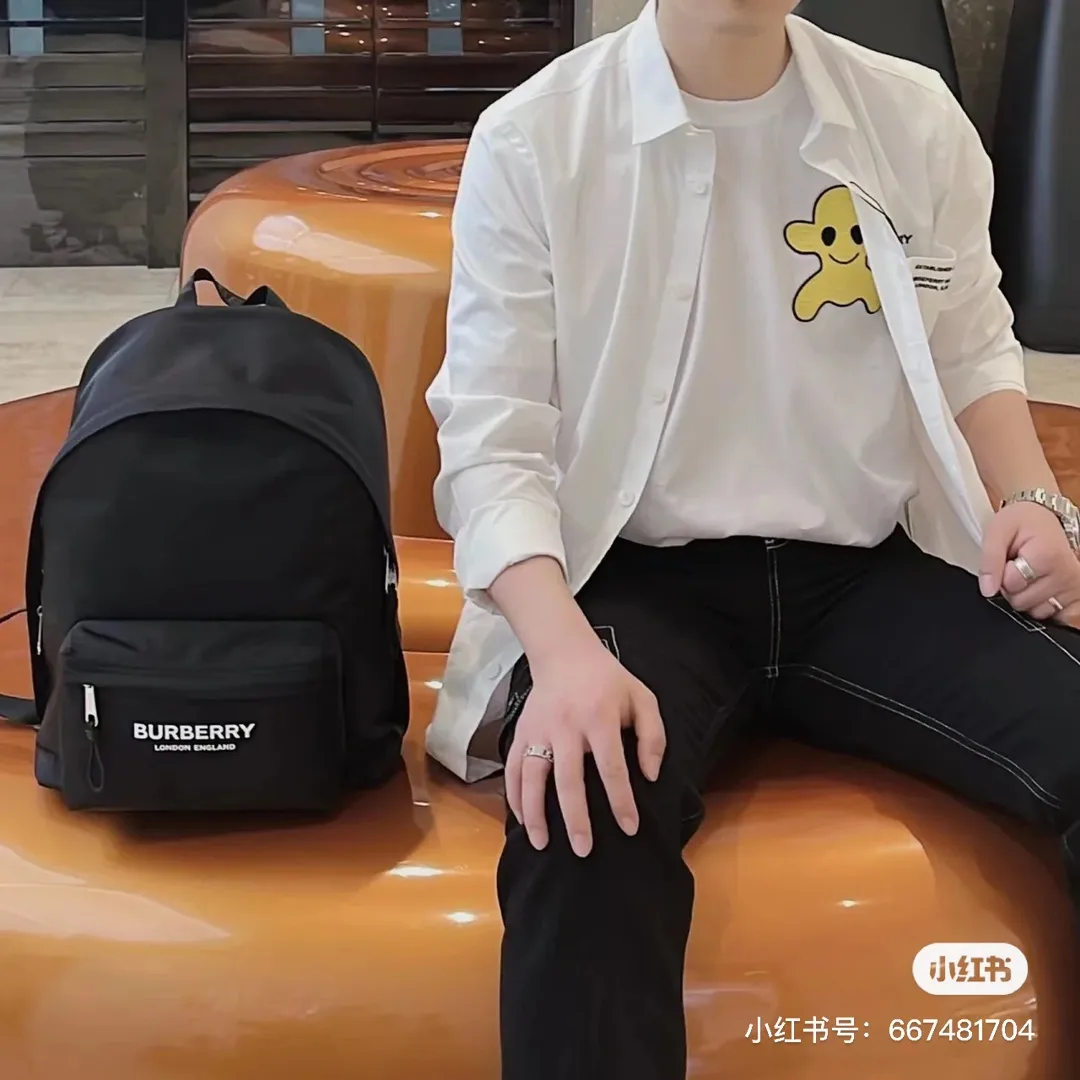 Burberry Logo Print Backpack D28518187 — view 3