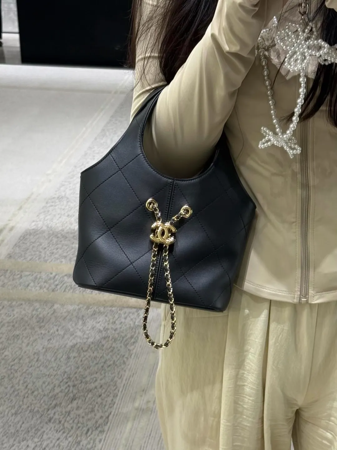 Chanel Quilted Leather Bucket Bag D28517814