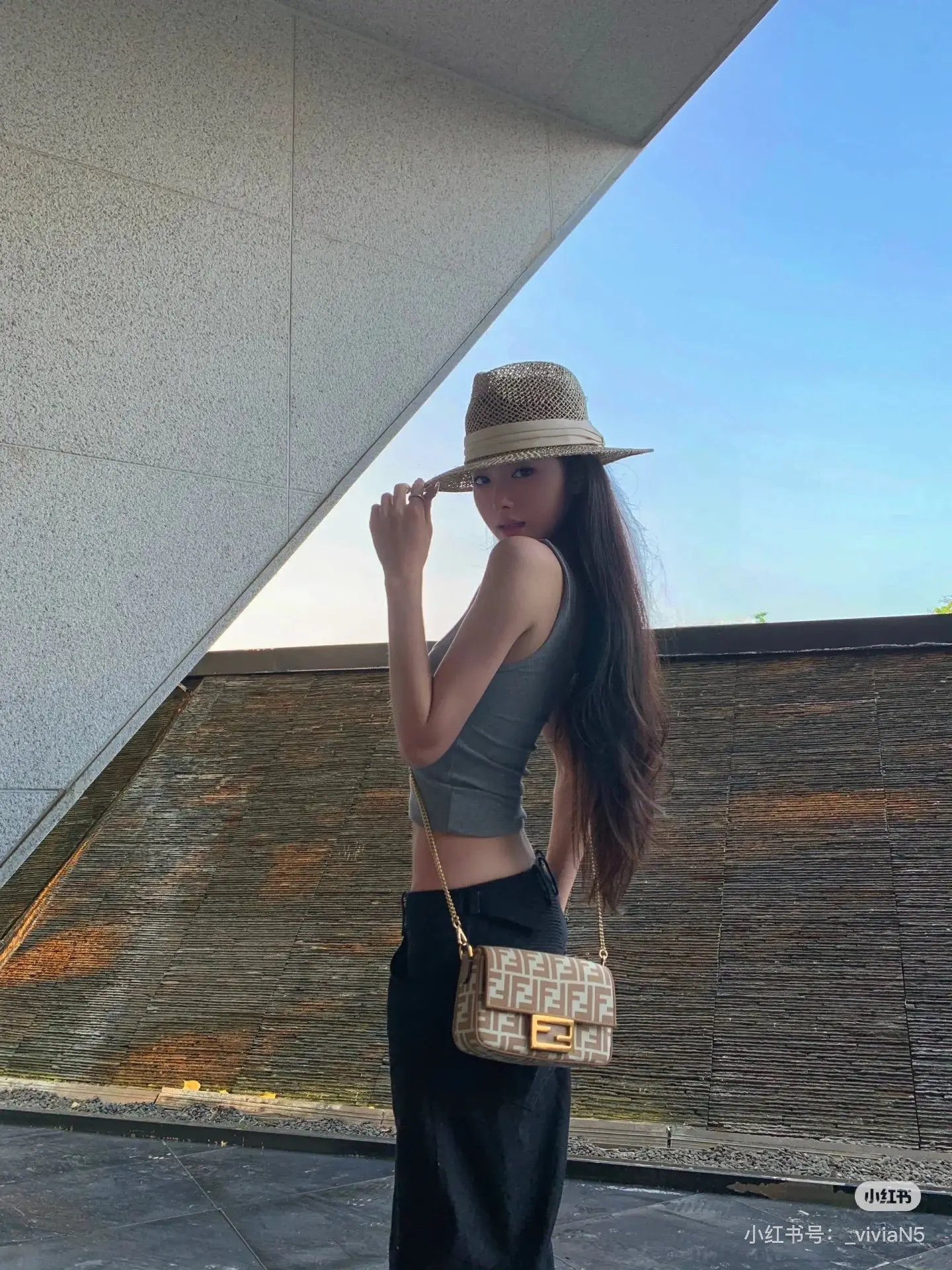 Fendi Baguette Shoulder Bag D28518099 — view 5